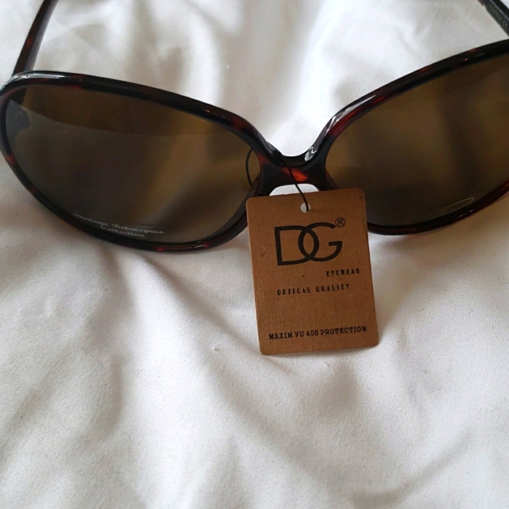 DG retro sunglasses